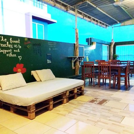 Sandakan Backpackers Hostel Kültér fotó