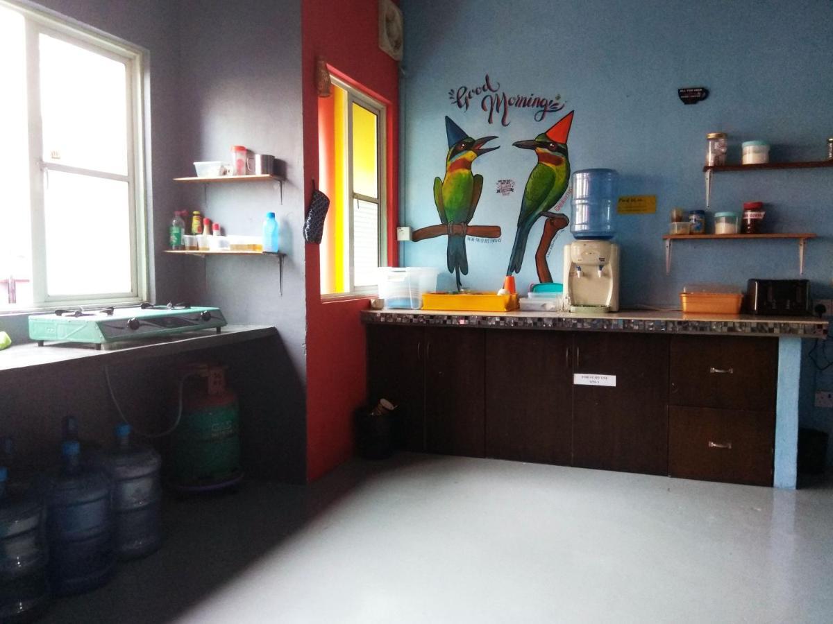 Sandakan Backpackers Hostel Kültér fotó