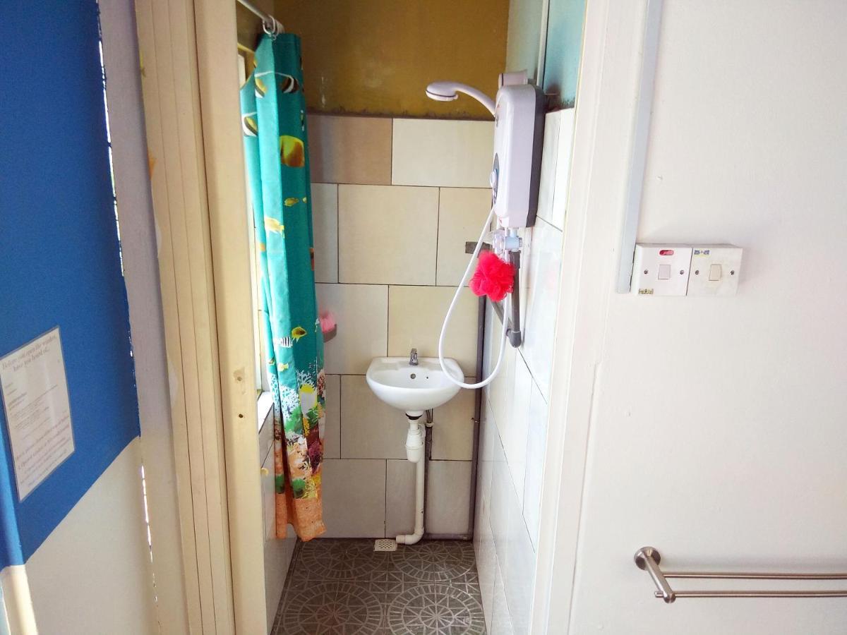 Sandakan Backpackers Hostel Kültér fotó